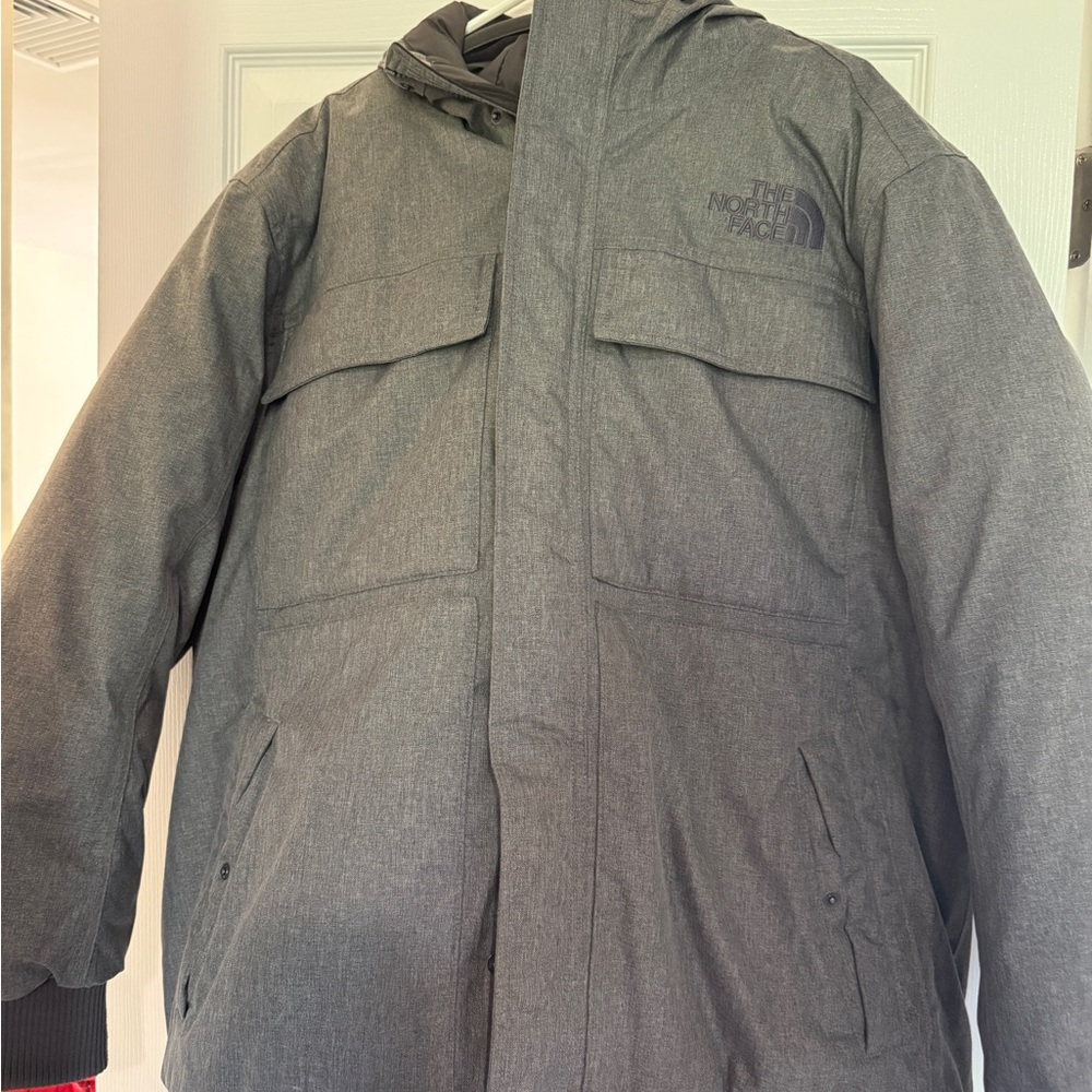 The North Face Men's Gray Gothem II down jacket
